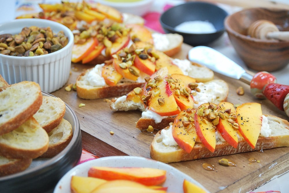 Peach Burrata Crostini-4