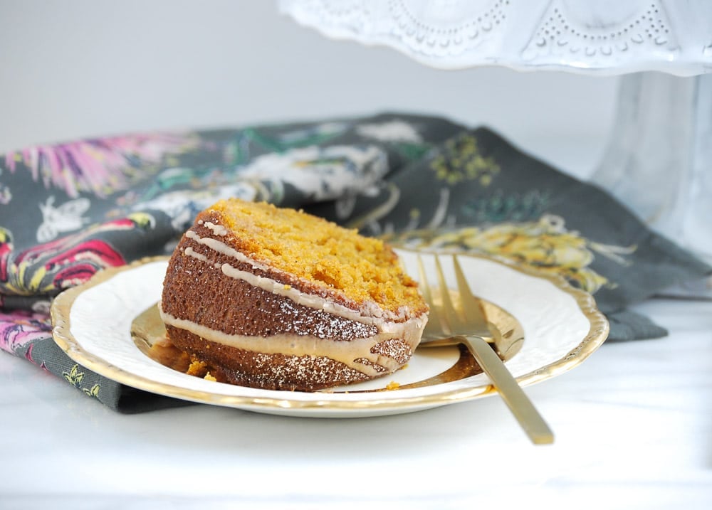 Pumpkin Cake with Cinnamon Vanilla Glaze-6