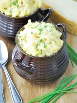 mac and cheese in a bowl
