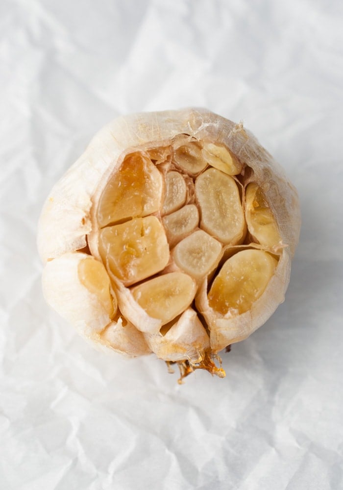 Roasted Garlic Hummus-2