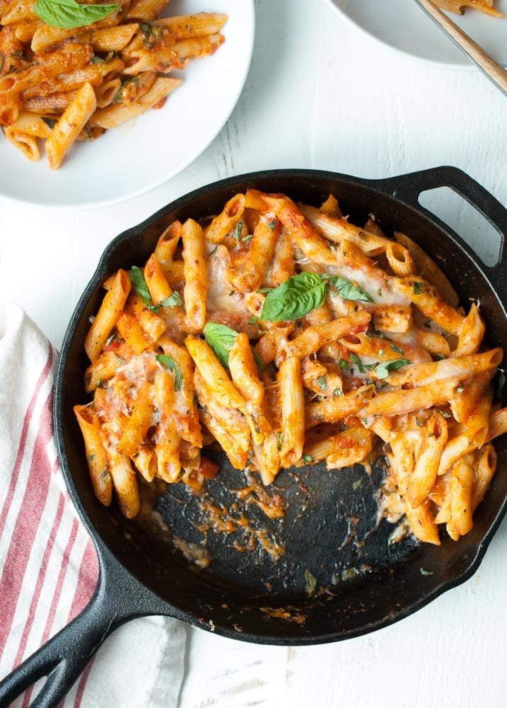 skillet with half eaten baked ziti