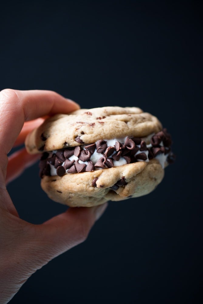 Chocolate Chip Ice Cream Cookie Sandwiches_-5