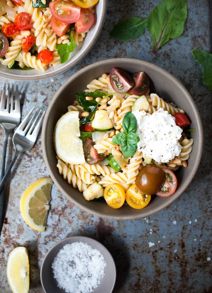 Simple Lemon Fusilli w- Zucchini, Tomatoes, & Spinach