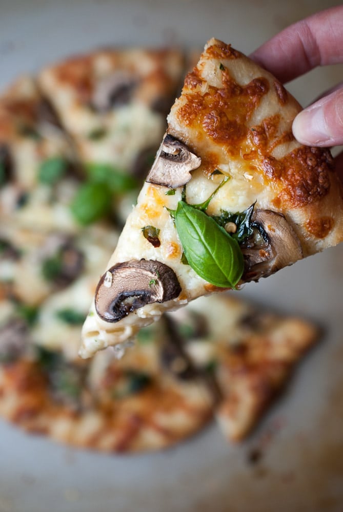Mushroom, Garlic, & Spinach Pizza