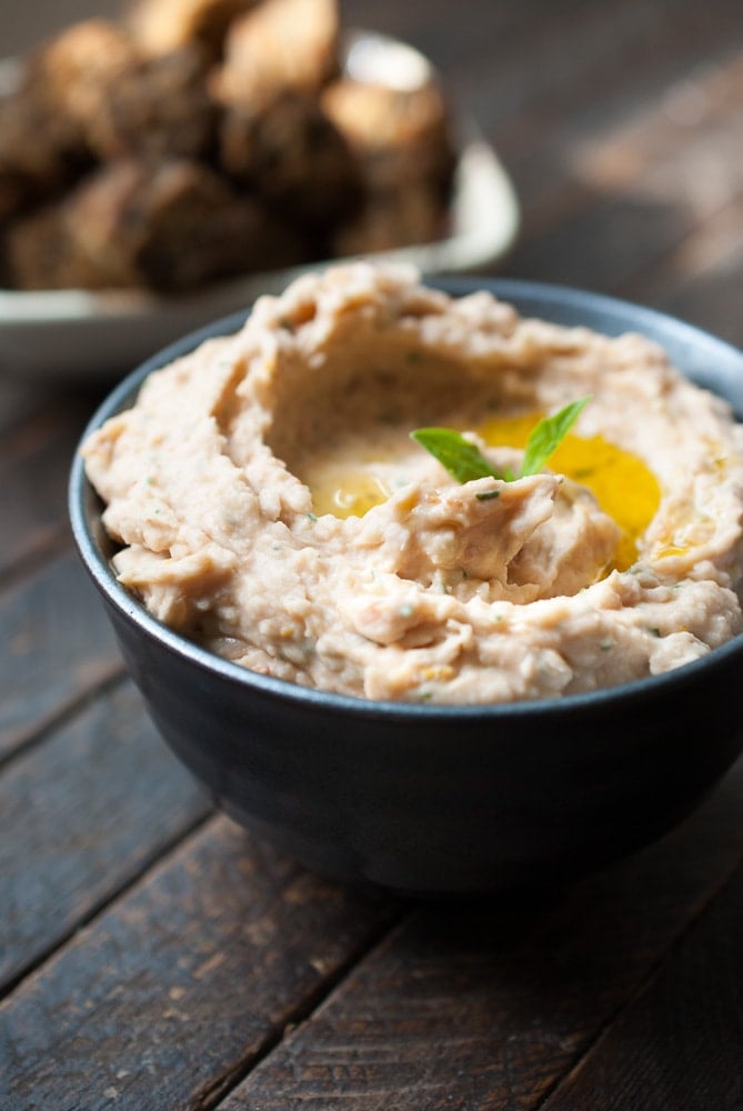 White Bean & Sun Dried Tomato Dip