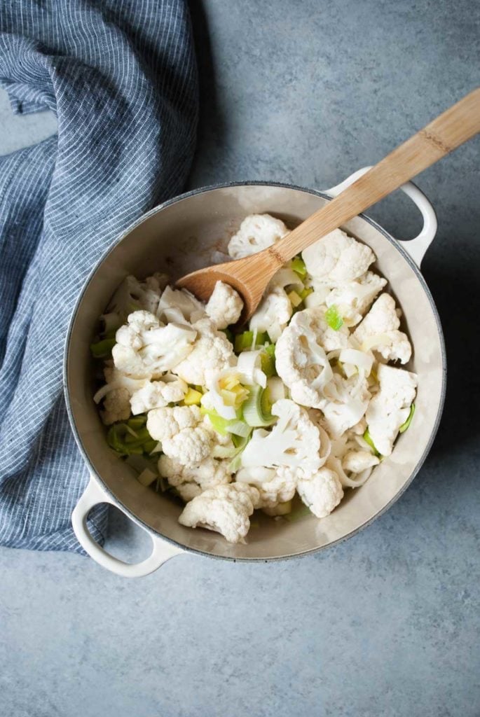 Golden Cauliflower Leek Soup