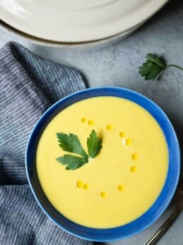 Golden Cauliflower Leek Soup