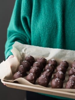 chocolate peanut butter bites