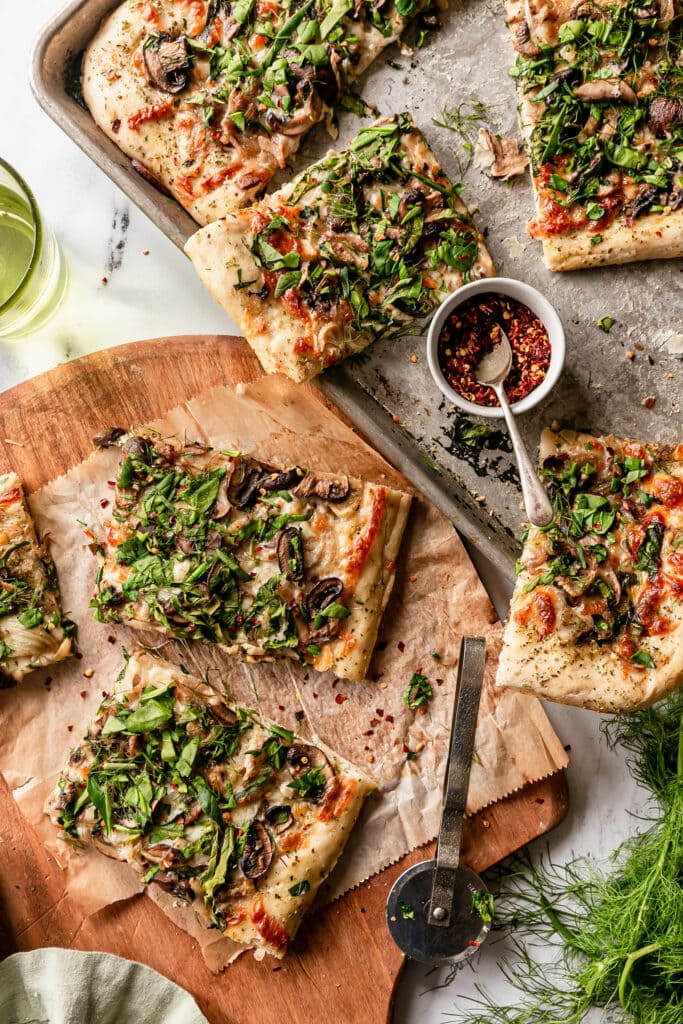 Garlic & Fennel Mushroom Pizza