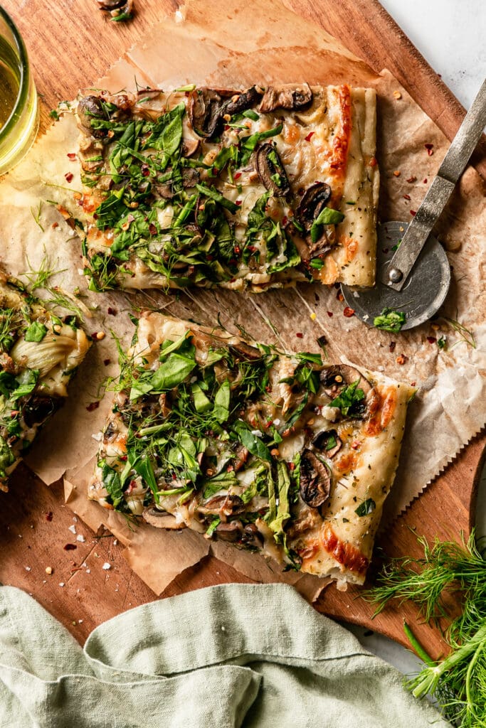 Garlic & Fennel Mushroom Pizza
