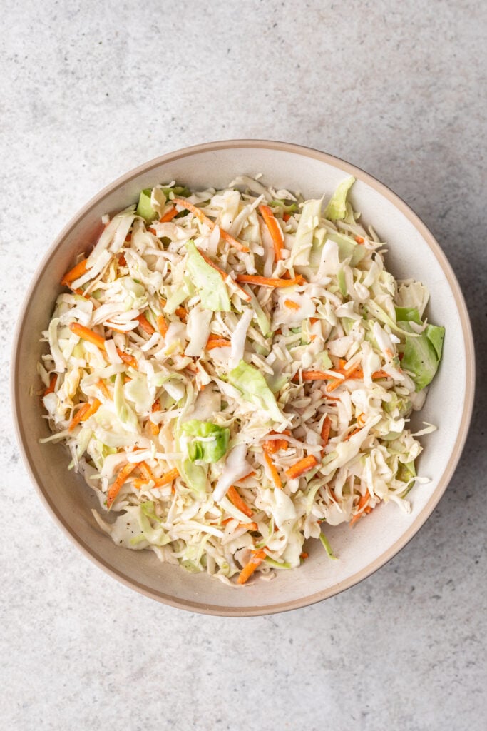 bowl of cole slaw