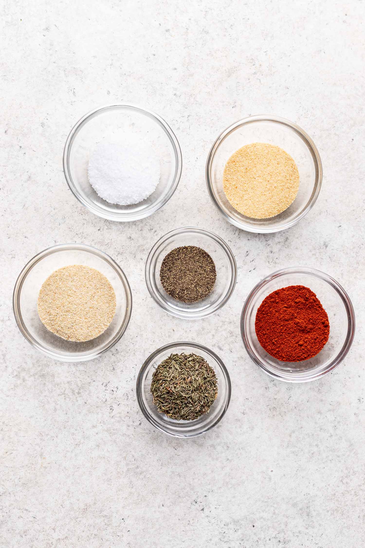6 small bowls of different spices
