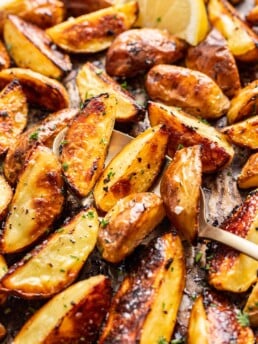 close of up roasted potatoes