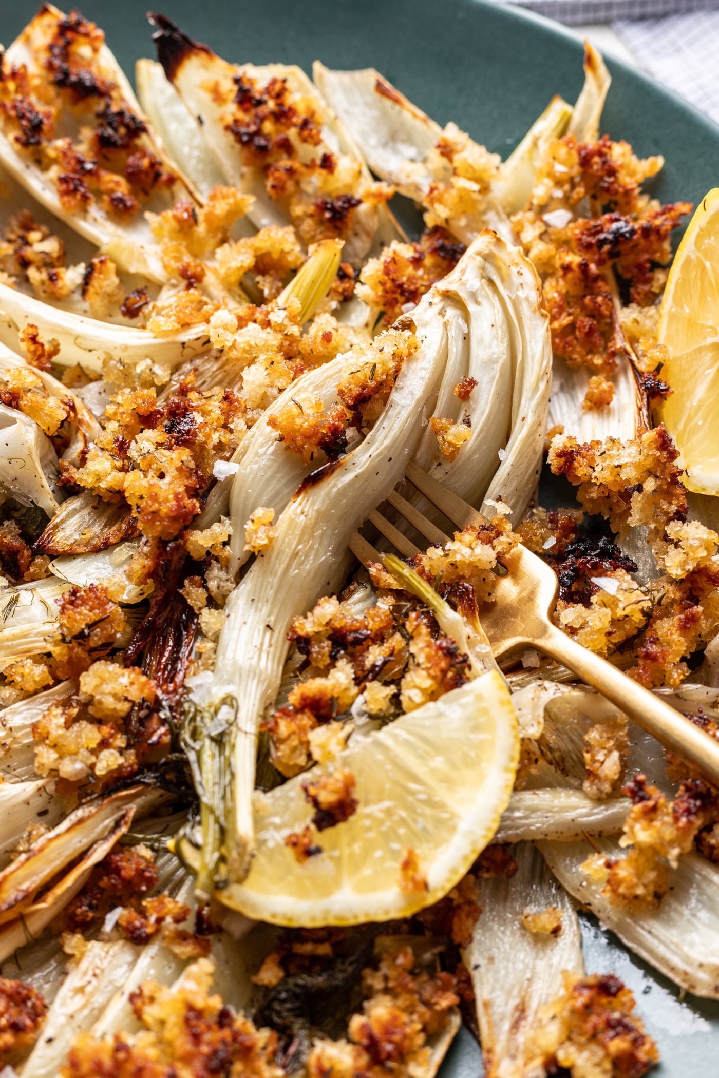 fennel roasted with breadcrumbs and a fork